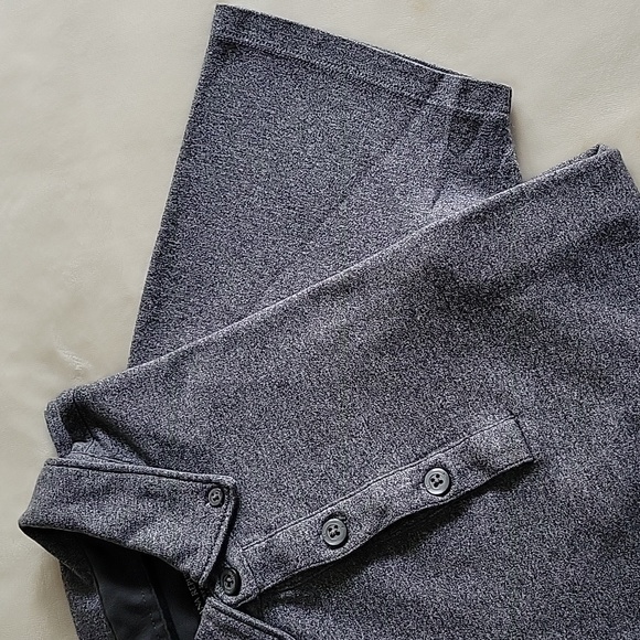 Banana Republic Polo - Picture 2 of 4